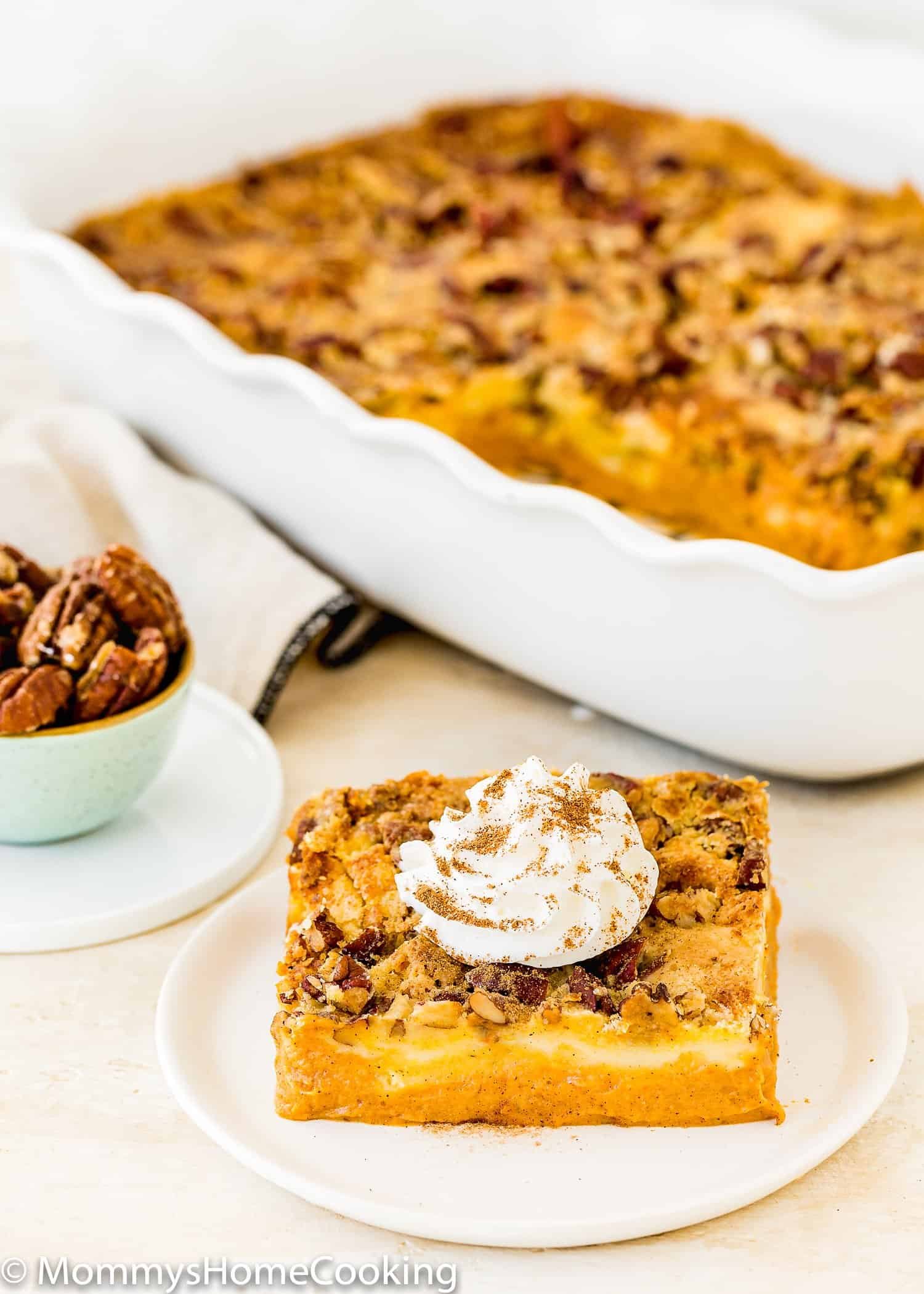 Easy Eggless Pumpkin Dump Cake